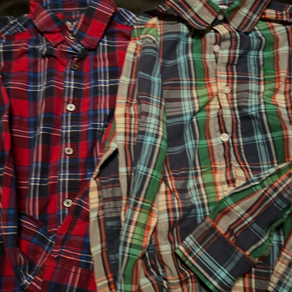 4 med boys shirts, 2 buttons downs, one long sleeve, one short